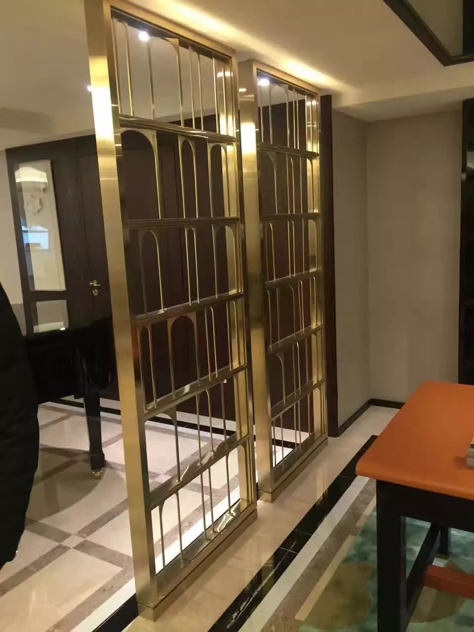 玫瑰金不锈钢屏风
